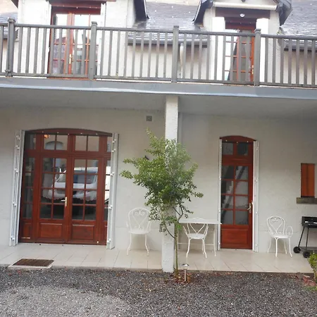 Adorable Meuble De Standing Dans Montagnard Appartement Bagnères-de-Luchon